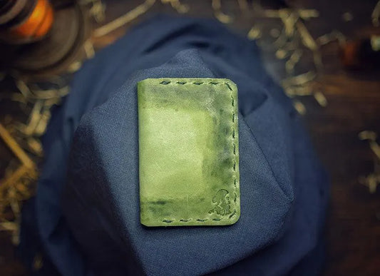 The Aura – Patina Olive - Smart Wallet