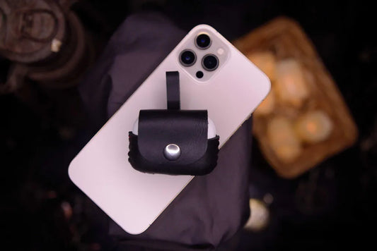 Swish Black - AirPods Pro Leather Case