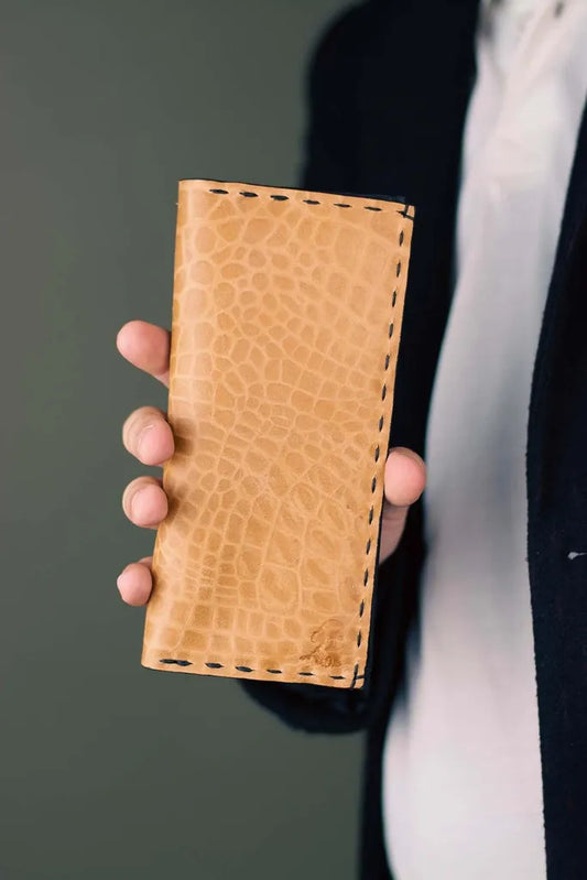 The Volonté – Veg-Tan Croc Leather Long Wallet (Black Inside)