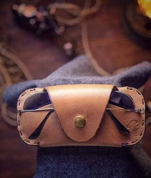 The Lou - Eyewear Case (Veg Tan Leather)