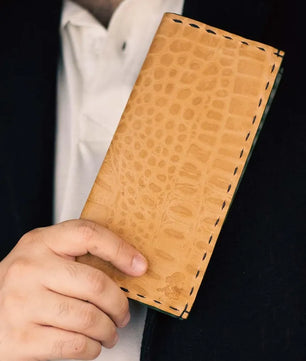 The Volonté – Veg-Tan Croc Leather Long Wallet (Green Inside)