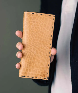 The Volonté – Veg-Tan Croc Leather Long Wallet (Black Inside)