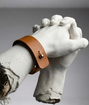 Pristine Tan Brown Leather Bracelet (Unisex)