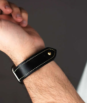 Black/beige Leather Watch Strap - Quick Release Pins - The Stellar